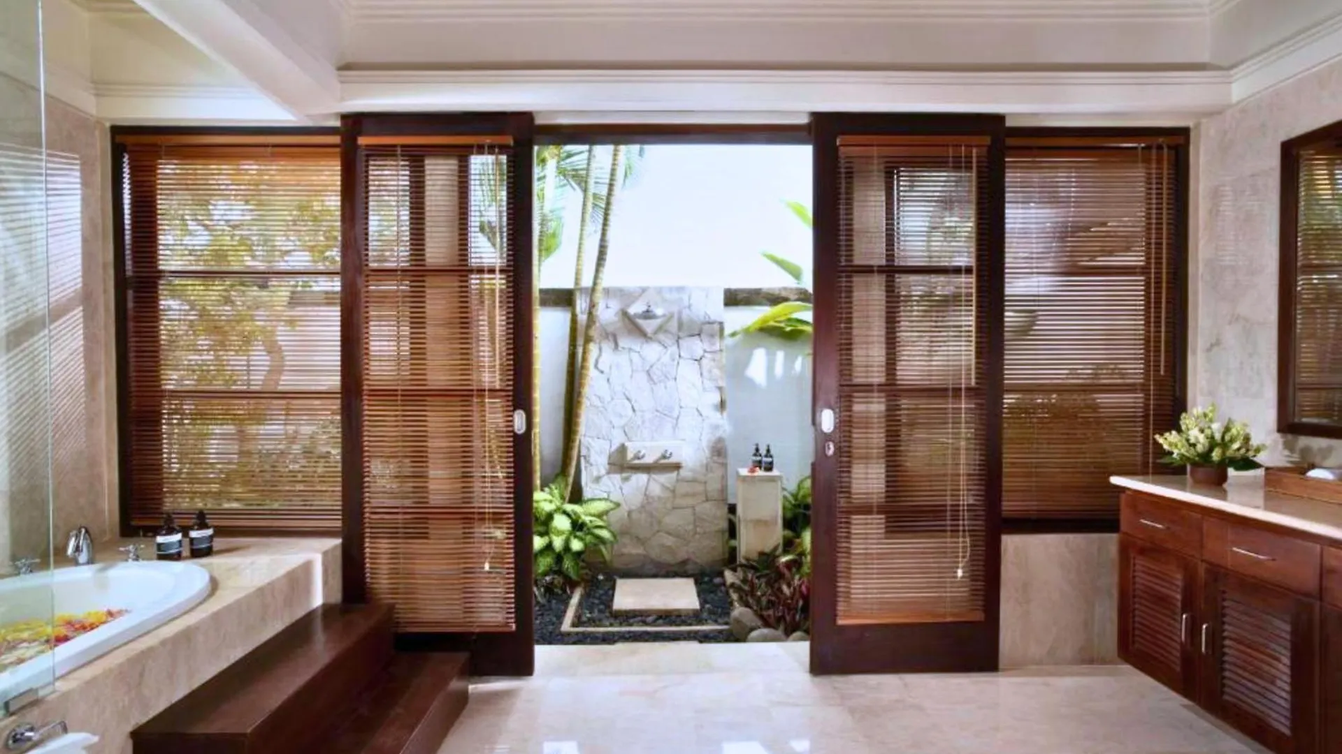 Mandevilla 4 Bedroom Private Pool Villa Ne25 Jimbaran  Indonesia